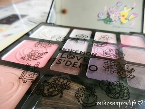 Pokémon ITS'DEMO Makeup Palette | Miho's Happy Life